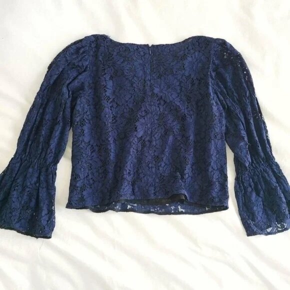 New Club Monaco Jarne Navy Blue Lace V-Neck Blouse - Picture 5 of 9